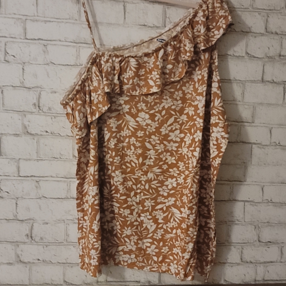 Old  Navy Top size 4X